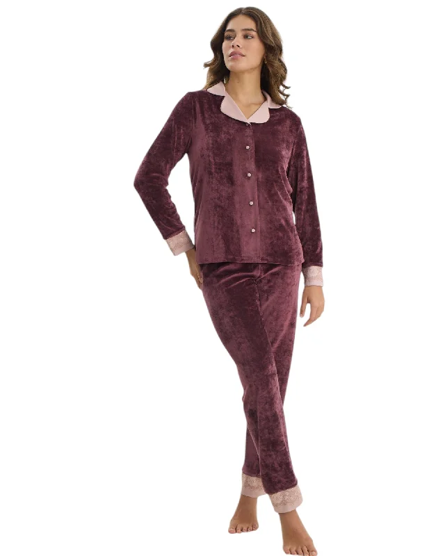 Plus Size Women's Cargo Pants with Multiple Pockets for HikingVelour Button-Front Top with Matching Pants Plus Size Women's Cargo Pants with Multiple Pockets for HikingVelour Button-Front Top with Matching Pants
