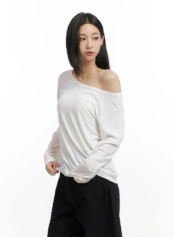 Cable - Knit Women Long Sleeve Top with a Cozy TextureLoose-Fit Unbalanced Top CN426 Cable - Knit Women Long Sleeve Top with a Cozy TextureLoose-Fit Unbalanced Top CN426