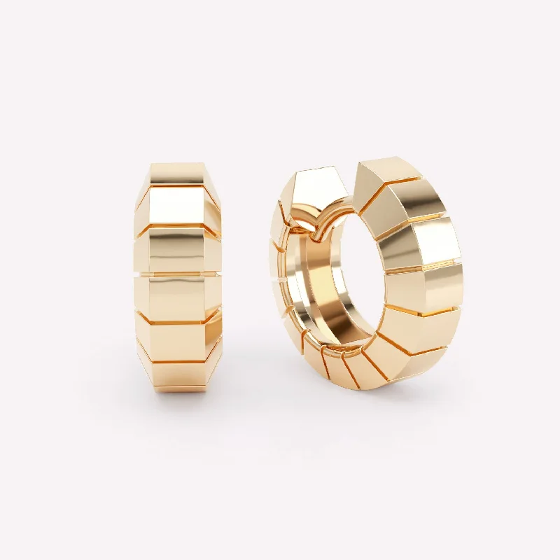 Trendy hoop earringsEternity Engraved 18K Gold Huggie