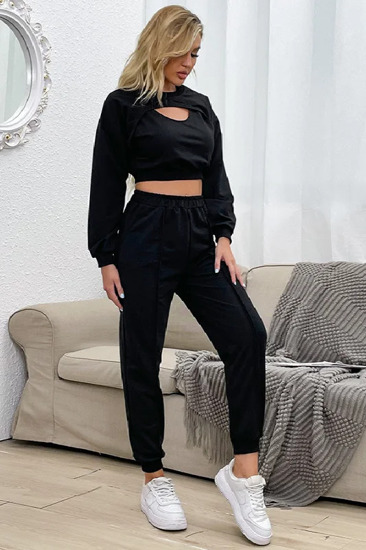 Long - Sleeve Women's Ribbed Crop Top in Beige for a Stylish and Cozy Fall OutfitCut Out Crop Top and Joggers Set Long - Sleeve Women's Ribbed Crop Top in Beige for a Stylish and Cozy Fall OutfitCut Out Crop Top and Joggers Set