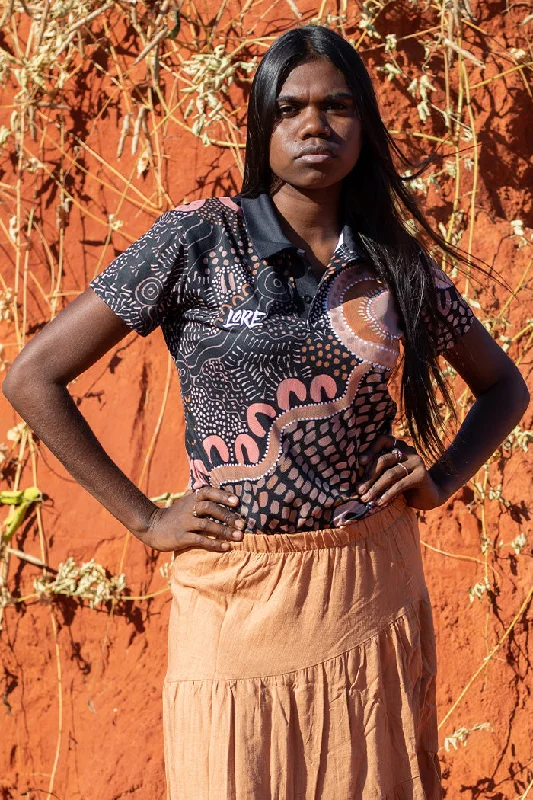 School uniform - style polo shirt with a specific logoGathering On Country Recycled UPF50+ Women's Fitted Polo Shirt School uniform - style polo shirt with a specific logoGathering On Country Recycled UPF50+ Women's Fitted Polo Shirt
