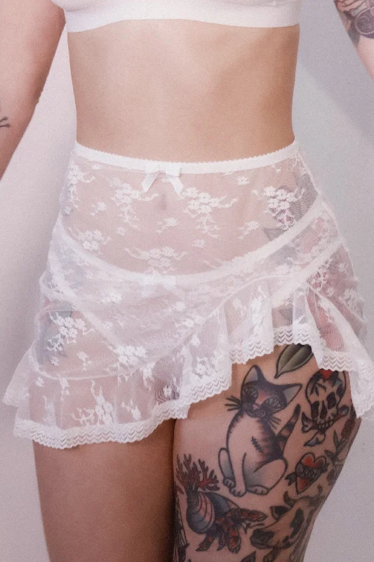 Moisture - wicking performance skirt for outdoor workoutsErsa Skirt White Clover Lace Moisture - wicking performance skirt for outdoor workoutsErsa Skirt White Clover Lace