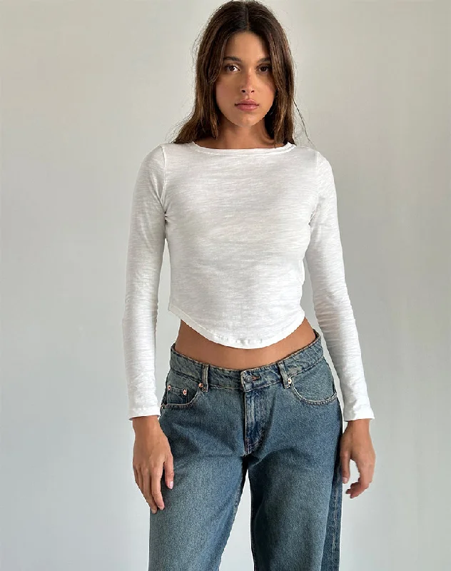 Pocket - Equipped Women Long Sleeve Top for Added FunctionalityJojisa Top in Jersey Off White Pocket - Equipped Women Long Sleeve Top for Added FunctionalityJojisa Top in Jersey Off White