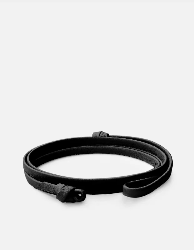 Gothic - Style Women's Rings with Black Onyx and Silver SkullsThin Hook/Anchor Leather