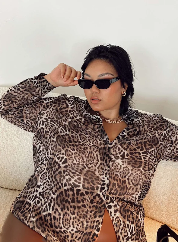 One - size - fits - all cover ups for convenient and hassle - free shoppingHayden Shirt Leopard Curve One - size - fits - all cover ups for convenient and hassle - free shoppingHayden Shirt Leopard Curve