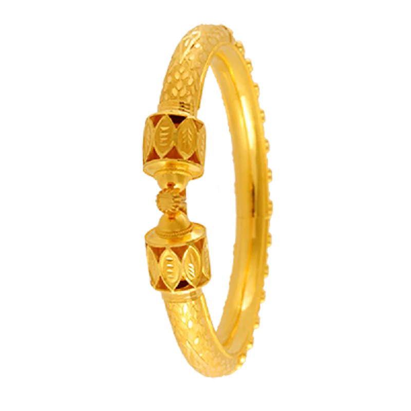 Pear - Shaped Women's Diamond Rings in Yellow Gold with a Single - Diamond Pendant Look22KT Yellow Gold Bangle For Women