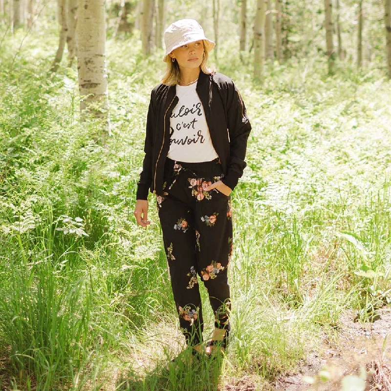 Skirts for a girls' night out Destination Joggers, Rose Black