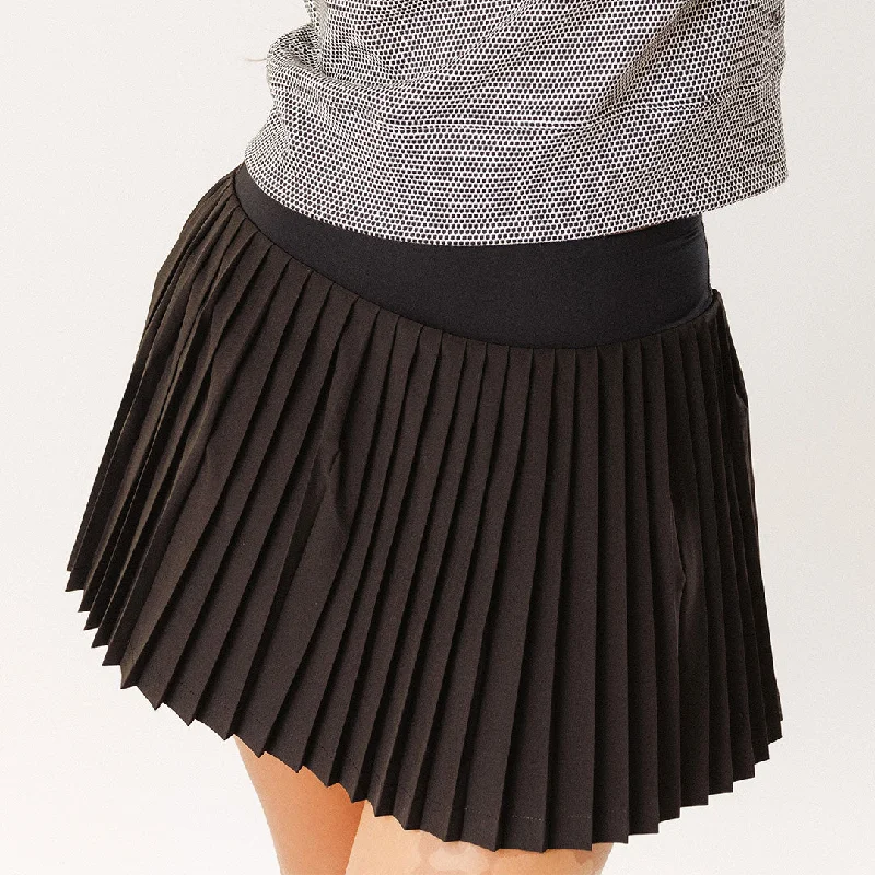 Skirts with a metallic finish Pleated Tennis Skirt, Black
