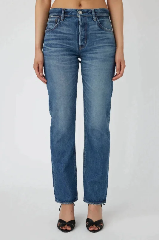 High - Waisted Women's Leather Tight Trousers in Black for a Rock - Chic LookChateau Straight In Blue High - Waisted Women's Leather Tight Trousers in Black for a Rock - Chic LookChateau Straight In Blue