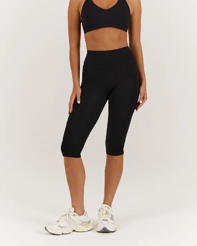 Plus Size Women's Stretch Cotton Tight Trousers in Navy for Comfortable Everyday WearMuscle Republic | Luxe Bria Capri Legging - Black Plus Size Women's Stretch Cotton Tight Trousers in Navy for Comfortable Everyday WearMuscle Republic | Luxe Bria Capri Legging - Black