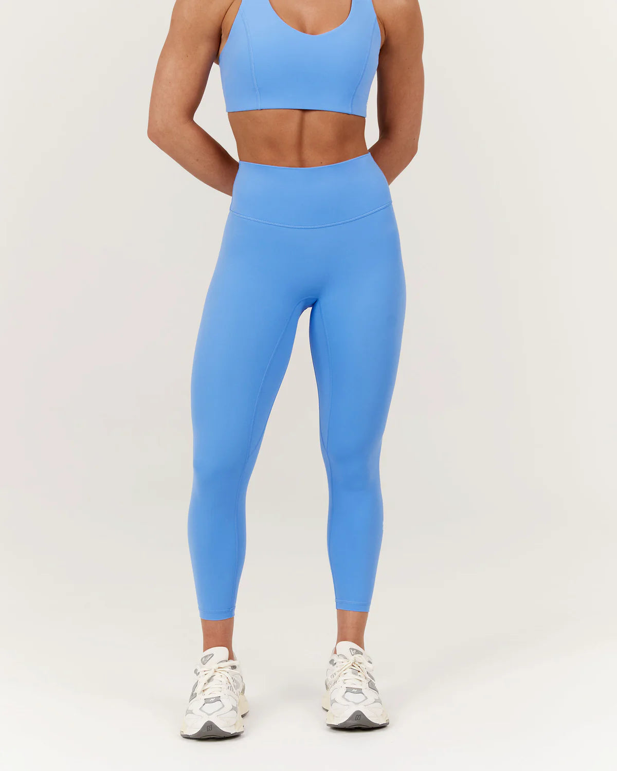 Women's Tight Trousers with Drawstring Waist in Khaki for a Relaxed and Adjustable FitMuscle Republic | Sculpt Leggings 7/8 - Riviera Women's Tight Trousers with Drawstring Waist in Khaki for a Relaxed and Adjustable FitMuscle Republic | Sculpt Leggings 7/8 - Riviera