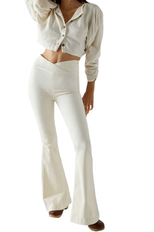 Women's Velvet Tight Trousers in Burgundy for a Luxurious and Elegant AppearanceVenice Beach High Rise Flare In Worn White Women's Velvet Tight Trousers in Burgundy for a Luxurious and Elegant AppearanceVenice Beach High Rise Flare In Worn White