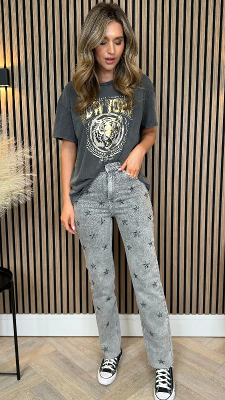 Skinny women jeans with a form - fitting designCassidy Grey Star Printed Straight Leg Jeans Skinny women jeans with a form - fitting designCassidy Grey Star Printed Straight Leg Jeans