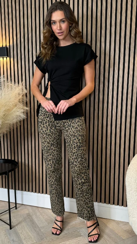 Straight - leg women jeans with a classic and timeless appealMitch Camel Leopard Print Straight Leg Jeans Straight - leg women jeans with a classic and timeless appealMitch Camel Leopard Print Straight Leg Jeans