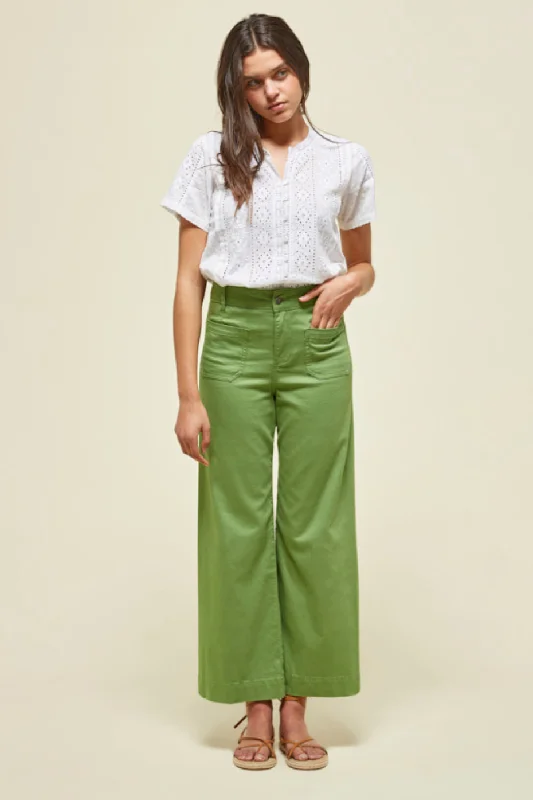 Women's Sequined Trimmed Sweater in Gold for a Glamorous Party LookMD'M Leaf Coloured Cropped Trousers Women's Sequined Trimmed Sweater in Gold for a Glamorous Party LookMD'M Leaf Coloured Cropped Trousers