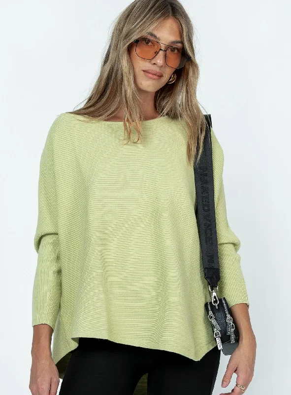 Women's Cropped Cable - Knit Merino Wool Sweater in Beige for a Trendy Fall OutfitRadio Star Sweater Green Women's Cropped Cable - Knit Merino Wool Sweater in Beige for a Trendy Fall OutfitRadio Star Sweater Green