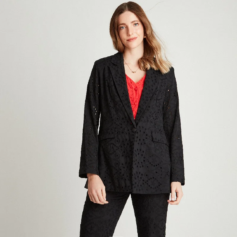 Women's Notched Lapel Blazers in Beige for a Timeless OutfitBlazer Negro De Broderie Cuello Solapa Women's Notched Lapel Blazers in Beige for a Timeless OutfitBlazer Negro De Broderie Cuello Solapa