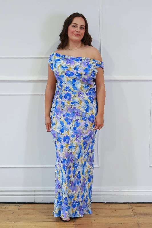 Ruffled Women Dress with Multiple Layers for a Playful and Girly StyleMelon Maxi Dress Ruffled Women Dress with Multiple Layers for a Playful and Girly StyleMelon Maxi Dress