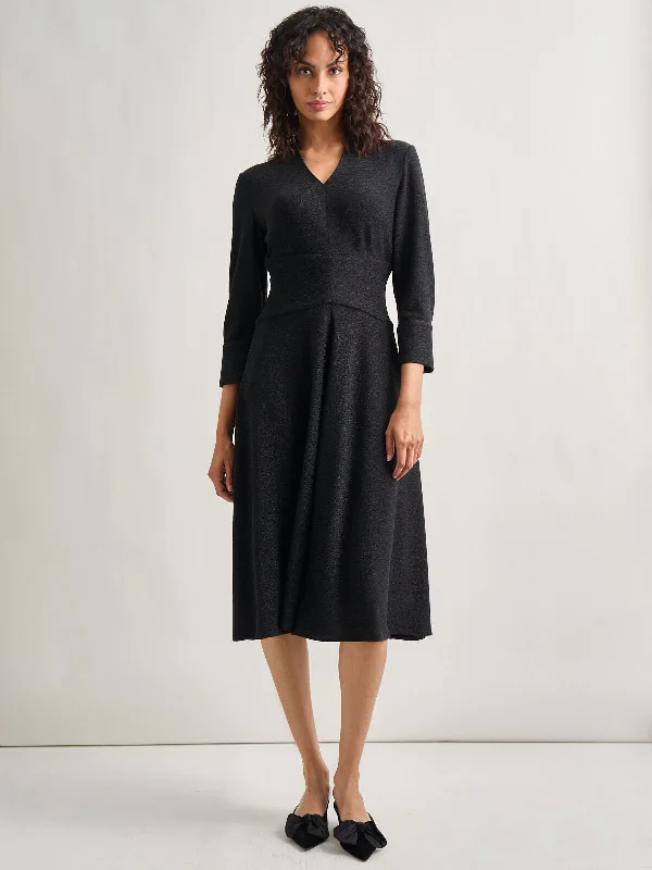 Long - Sleeve Women Dress in Velvet for a Luxurious Winter LookModern Fit-and-Flare Sparkle Stretch Woven Midi Dress Long - Sleeve Women Dress in Velvet for a Luxurious Winter LookModern Fit-and-Flare Sparkle Stretch Woven Midi Dress