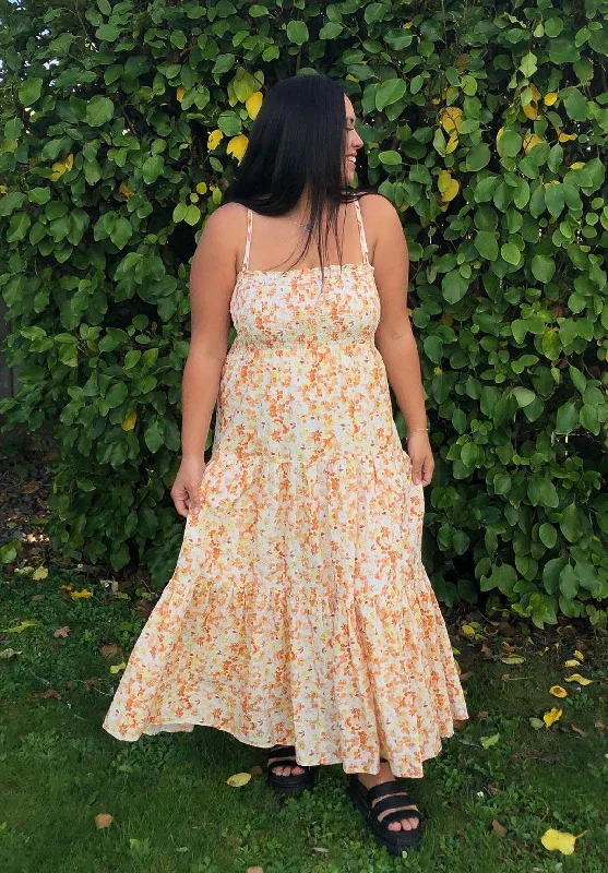 Sleeveless Women Dress in Bright Colors for Summer PartiesSerendipity Peach Burst - Orange Sleeveless Women Dress in Bright Colors for Summer PartiesSerendipity Peach Burst - Orange
