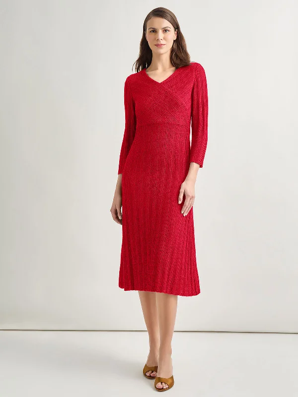 Maxi Women Dress with Floral Print for a Bohemian VibeTextural Stripe Knit Midi Dress Maxi Women Dress with Floral Print for a Bohemian VibeTextural Stripe Knit Midi Dress