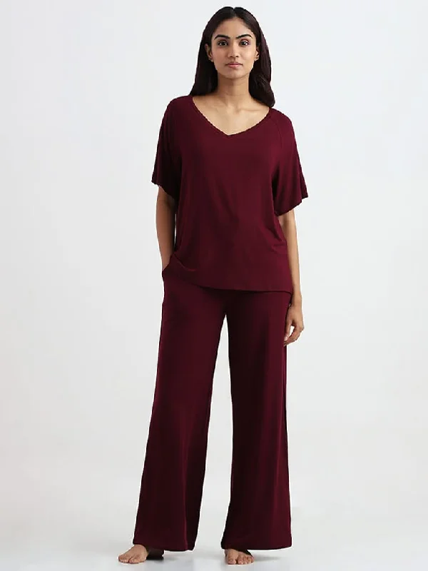 Fringe - hem rose - colored lounge pants for a fun and carefree lookWunderlove Sleepwear Supersoft Burgundy Claret Lounge Pants Fringe - hem rose - colored lounge pants for a fun and carefree lookWunderlove Sleepwear Supersoft Burgundy Claret Lounge Pants
