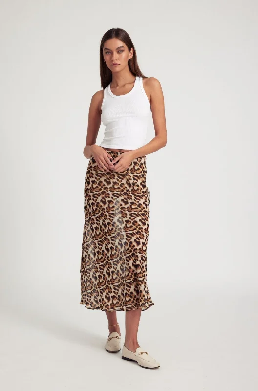 Linen Women Shorts for Breathable Comfort in Hot WeatherLeopard Silk Bias Maxi Skirt Linen Women Shorts for Breathable Comfort in Hot WeatherLeopard Silk Bias Maxi Skirt