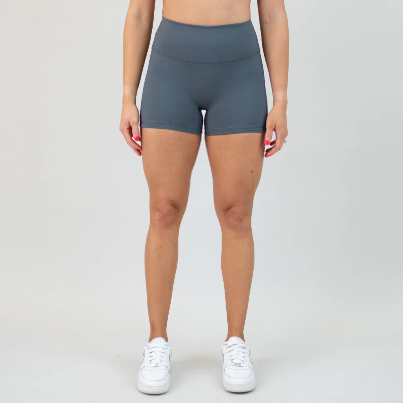 Cargo Women Shorts with Multiple Pockets for FunctionalityAscend Short 3.25" - No Front Seam - Higher Rise Cargo Women Shorts with Multiple Pockets for FunctionalityAscend Short 3.25" - No Front Seam - Higher Rise