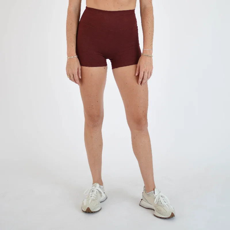 Printed Animal Print Women Shorts for a Wild and Stylish AppearanceAscend Short 3.25" - No Front Seam - Higher Rise Printed Animal Print Women Shorts for a Wild and Stylish AppearanceAscend Short 3.25" - No Front Seam - Higher Rise
