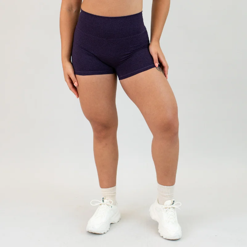 Twill Women Shorts with a Smooth Texture and DurabilityAscend Short 3.25" - No Front Seam - Higher Rise Twill Women Shorts with a Smooth Texture and DurabilityAscend Short 3.25" - No Front Seam - Higher Rise