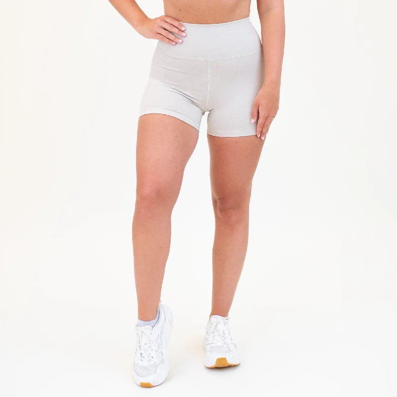 Patterned Geometric Women Shorts for a Modern AppealTrue High Short 4" - Higher Rise Patterned Geometric Women Shorts for a Modern AppealTrue High Short 4" - Higher Rise