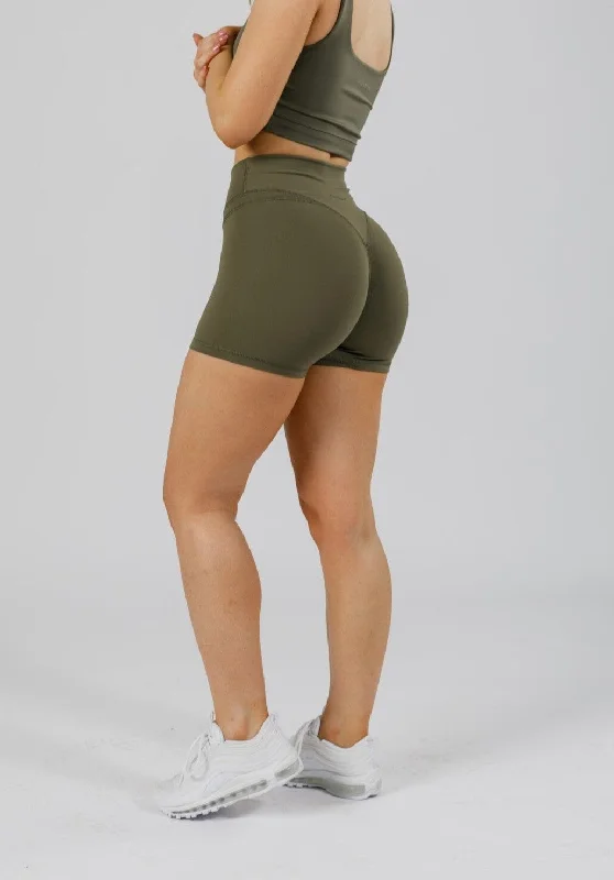 Embroidered Women Shorts with Intricate DesignsRecStretch™ Levitate Sculptseam™ Plus Short Everglades Embroidered Women Shorts with Intricate DesignsRecStretch™ Levitate Sculptseam™ Plus Short Everglades